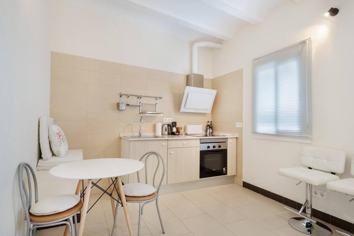 Apartment U-nique Pasteur