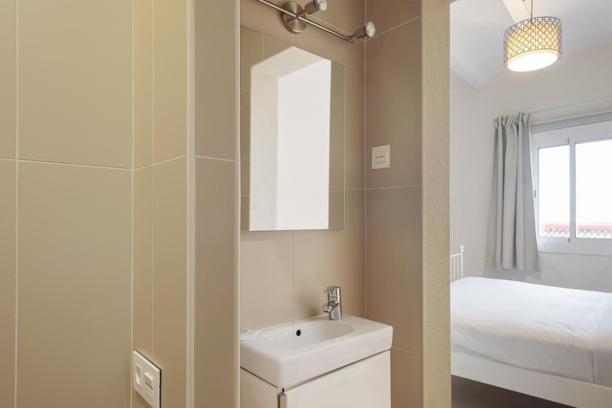 U-nique Pasteur Apartment